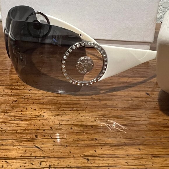 Versace 4116-B White Wrap Sunglasses with Crystal Medusa in Original Box Y2K main image 12